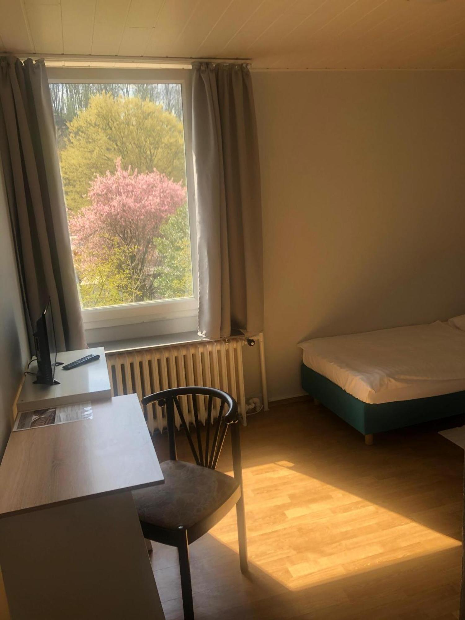 Hotel Schwaferts Wuppertal Habitación foto