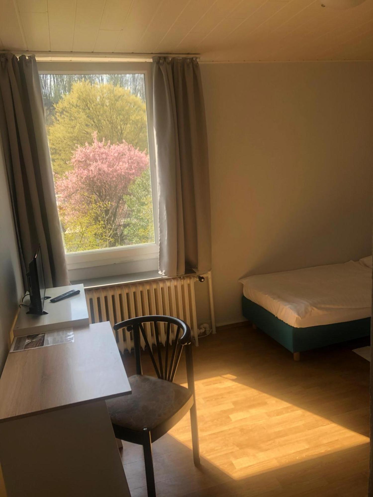Hotel Schwaferts Wuppertal Habitación foto